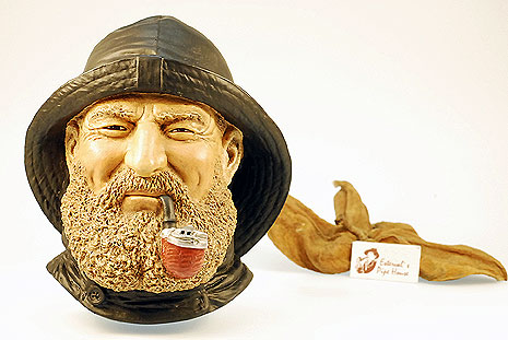 Wall hang up Sculpture Clipper Captain